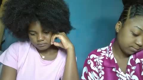 luciana012 online show from November 2025 03:58:02 PM