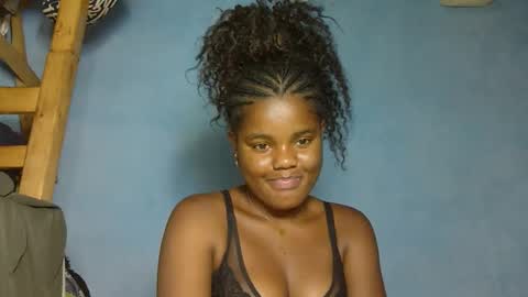 luciana012 online show from November 2025 03:34:02 PM