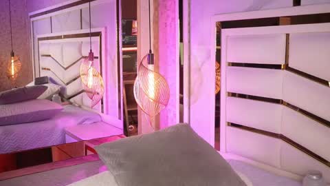 luciana_agudelo online show from April 2026 07:33:02 PM