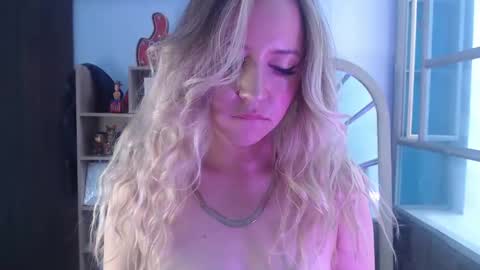 Snapshot of luciana_evaans chatting on January 2025 05:28:02 PM Luciana Evans online show from January 2025 05:28:02 PM