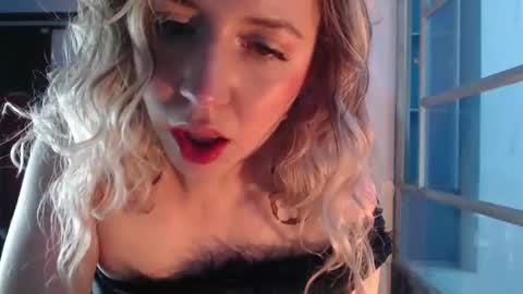 Snapshot of luciana_evaans chatting on February 2025 09:48:01 PM Luciana Evans online show from February 2025 09:48:01 PM