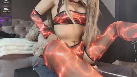 luciana_hunters online show from November 2025 12:04:01 PM