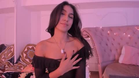 Luciana online show from December 2025 09:00:01 PM