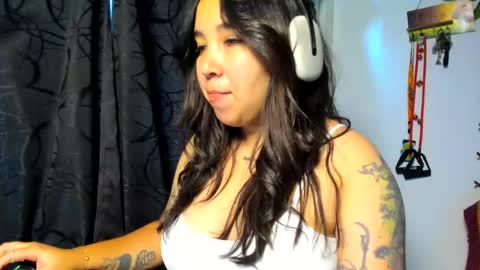 Snapshot of lucianacapisce chatting on June 2026 07:49:01 PM Dani 3 online show from June 2026 07:49:01 PM