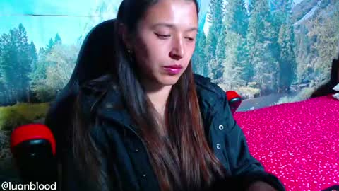 Snapshot of lucianahalen chatting on June 2026 01:29:01 AM Lucy online show from June 2026 01:29:01 AM