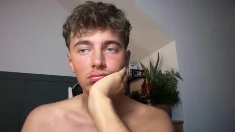 Lucian online show from September 2025 11:28:01 PM