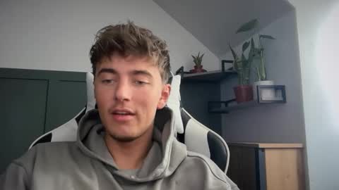 Lucian online show from September 2025 02:09:02 PM