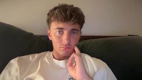 Lucian online show from October 2025 01:55:02 AM