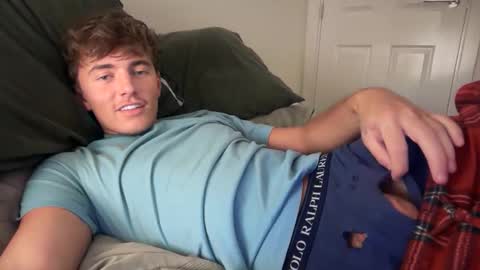 Lucian online show from October 2025 07:04:02 PM