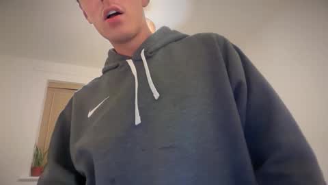 Lucian online show from October 2025 09:46:01 PM