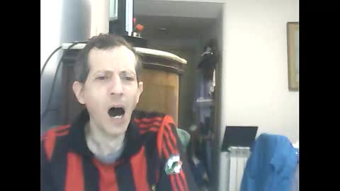 Snapshot of lucianoaxel chatting on February 2026 03:07:02 AM Luciano online show from February 2026 03:07:02 AM