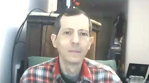 Luciano online show from May 2026 11:44:01 PM