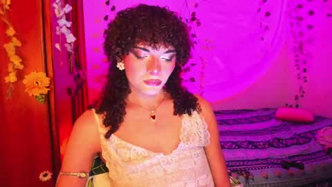 Snapshot of lucianromeo17 chatting on April 2026 02:07:01 AM Lucy or Lucian 3 Come to my social Links3 online show from April 2026 02:07:01 AM