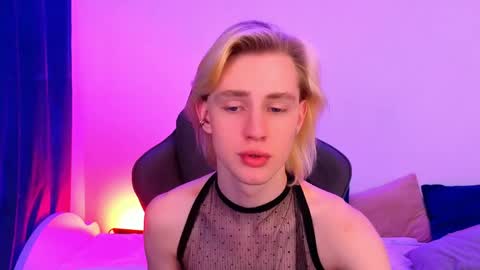 Angelok online show from April 2026 06:07:01 AM