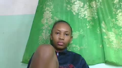 lucie196645 online show from May 2026 06:29:02 AM