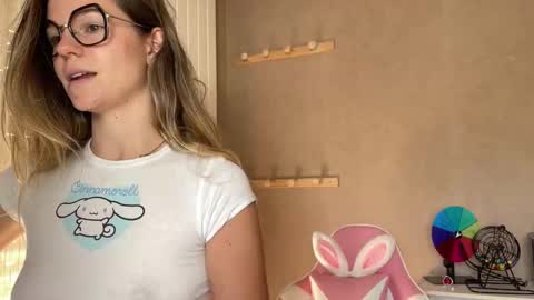 Lucie hot follow me on  online show from September 2025 09:14:02 AM