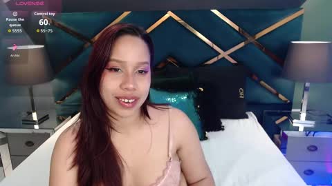 Lucie online show from September 2025 11:20:02 AM