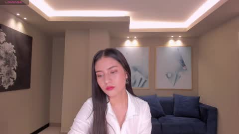 Lucie Martin online show from March 2026 07:29:01 PM