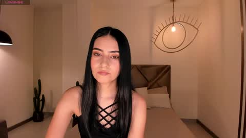 Lucie Martin online show from May 2026 07:41:01 PM