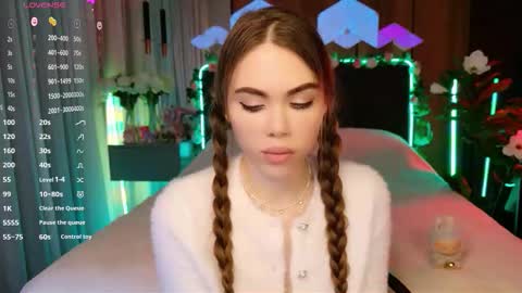 Snapshot of lucifiella chatting on November 2025 04:46:01 PM MimiFors online show from November 2025 04:46:01 PM