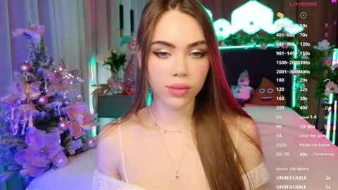 Snapshot of lucifiella chatting on February 2026 07:01:02 PM MimiFors online show from February 2026 07:01:02 PM