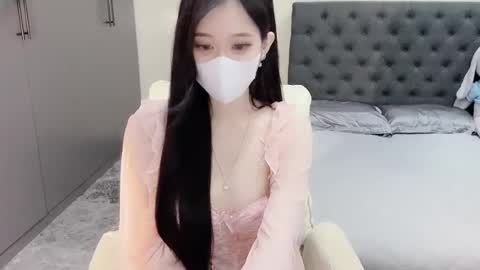 lucii04 online show from July 2026 06:35:01 PM