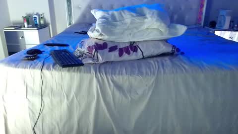 luciifer_hills online show from December 2024 11:43:02 AM