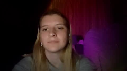 Monika online show from October 2025 08:39:01 PM