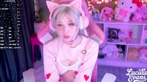 Snapshot of lucille_evans chatting on May 2026 04:58:02 PM Lucy UwU online show from May 2026 04:58:02 PM