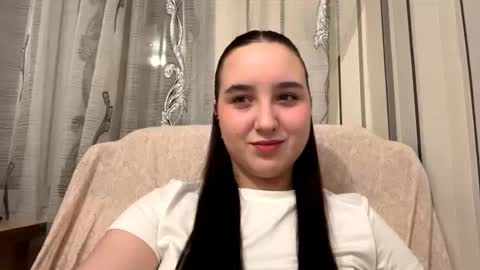Sofia online show from December 2025 09:43:02 PM