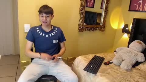 luckk_ online show from April 2026 04:50:01 AM
