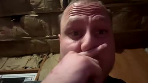 lucky4631 online show from February 2026 12:40:02 AM