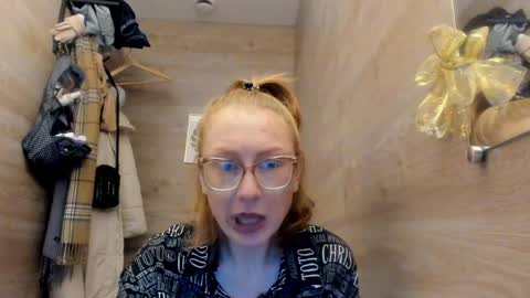 Snapshot of lucky_licky20 chatting on December 2024 04:13:01 AM lucky_licky20 online show from December 2024 04:13:01 AM