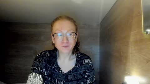 Snapshot of lucky_licky20 chatting on January 2025 04:01:01 AM lucky_licky20 online show from January 2025 04:01:01 AM