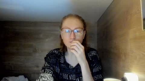 Snapshot of lucky_licky20 chatting on January 2025 05:15:02 AM lucky_licky20 online show from January 2025 05:15:02 AM