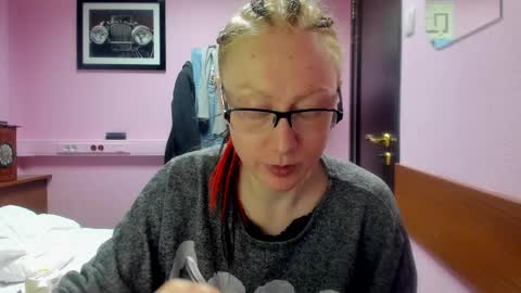 Snapshot of lucky_licky20 chatting on February 2025 06:05:02 AM lucky_licky20 online show from February 2025 06:05:02 AM