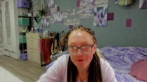 lucky_licky20 online show from May 2026 01:56:01 AM