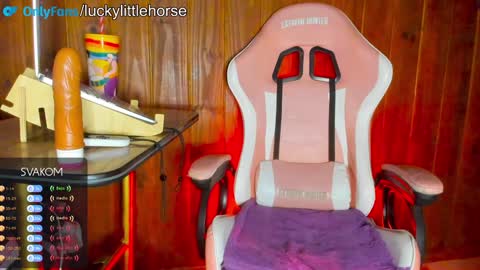 Luca  Lucky    online show from December 2024 04:06:02 AM