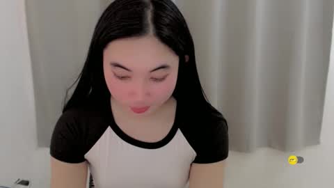 Snapshot of lucky_mariel chatting on December 2024 06:26:02 PM mariel online show from December 2024 06:26:02 PM