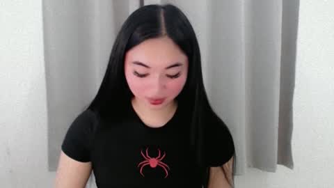 Snapshot of lucky_mariel chatting on February 2025 05:37:01 PM mariel online show from February 2025 05:37:01 PM