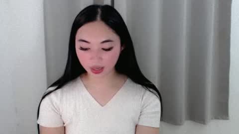 Snapshot of lucky_mariel chatting on February 2025 01:33:01 PM mariel online show from February 2025 01:33:01 PM