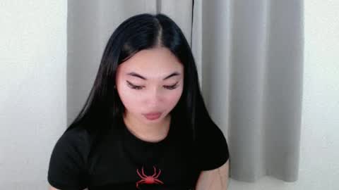 Snapshot of lucky_mariel chatting on February 2025 05:47:01 PM mariel online show from February 2025 05:47:01 PM