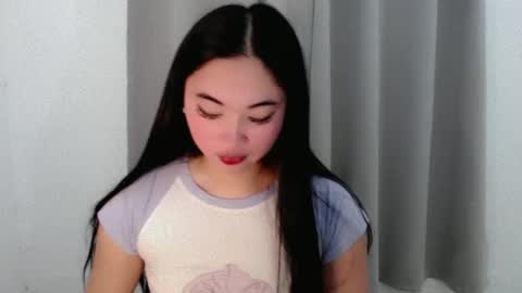 Snapshot of lucky_mariel chatting on March 2025 05:33:02 AM mariel online show from March 2025 05:33:02 AM