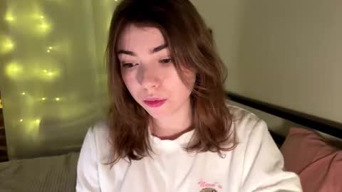 Lina  Next stream 20 November around  time online show from December 2025 03:19:02 PM