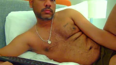 Snapshot of luckyfinalone chatting on October 2025 12:30:01 AM luckyfinalone online show from October 2025 12:30:01 AM