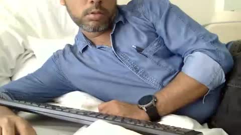 Snapshot of luckyfinalone chatting on November 2025 03:24:01 PM luckyfinalone online show from November 2025 03:24:01 PM