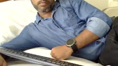 Snapshot of luckyfinalone chatting on November 2025 04:07:01 PM luckyfinalone online show from November 2025 04:07:01 PM