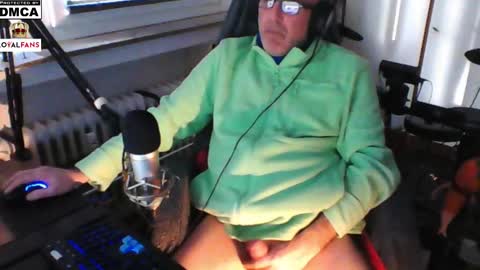 Snapshot of luckyfreak1 chatting on February 2025 02:57:01 PM call me Stefan online show from February 2025 02:57:01 PM