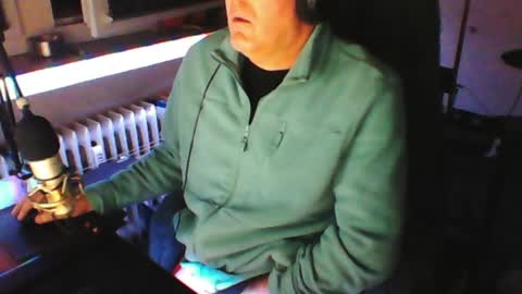        call me  Stefan online show from April 2026 10:36:02 PM