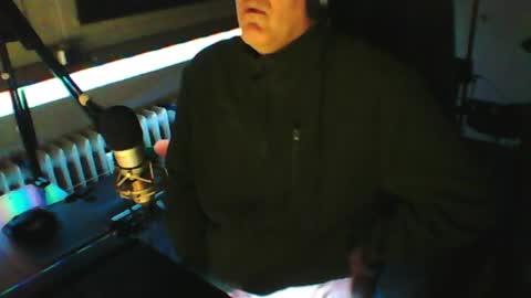        call me  Stefan online show from May 2026 11:10:01 PM